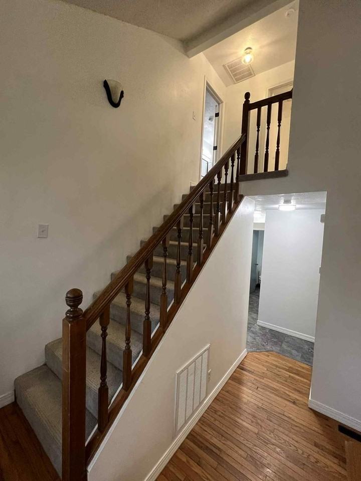 2511 Village Ct - Photo 6 of 30