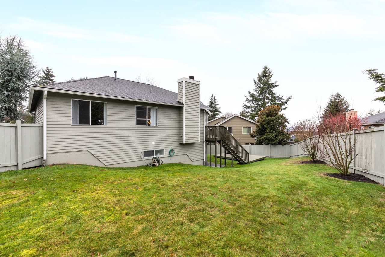 6304 110th Ave Ne - Photo 4 of 24