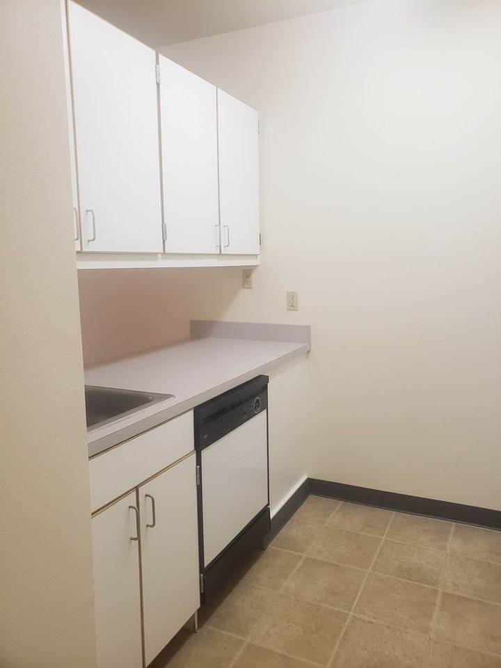 640 E. 15th Ave. - Photo 5 of 13