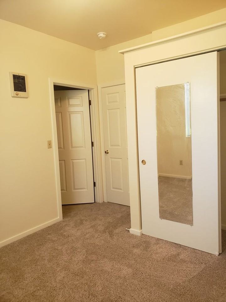 640 E. 15th Ave. - Photo 7 of 13