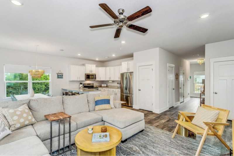 7936 Sweet Retreat Ln - Photo 3 of 16