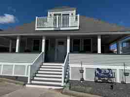 featured image of 49 Ocean Blvd