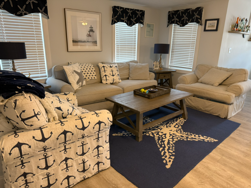 49 Ocean Blvd - Photo 3 of 14