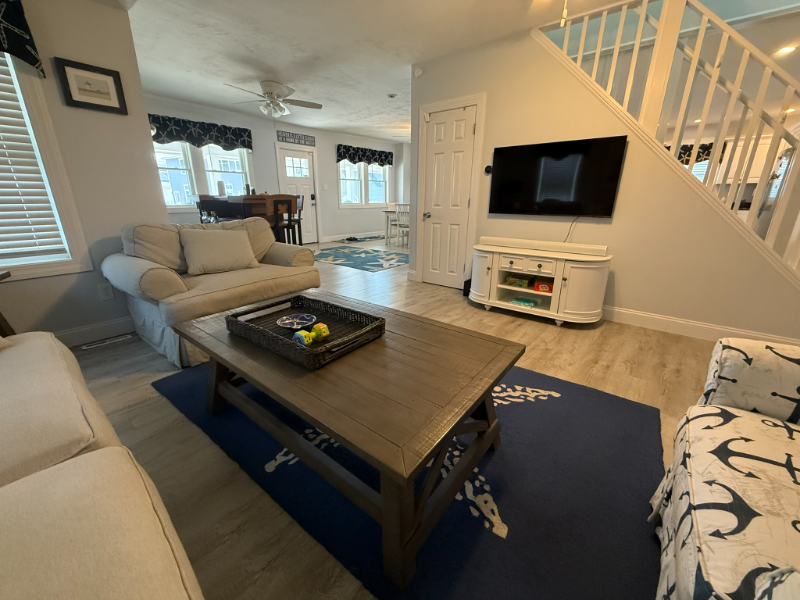 49 Ocean Blvd - Photo 4 of 14