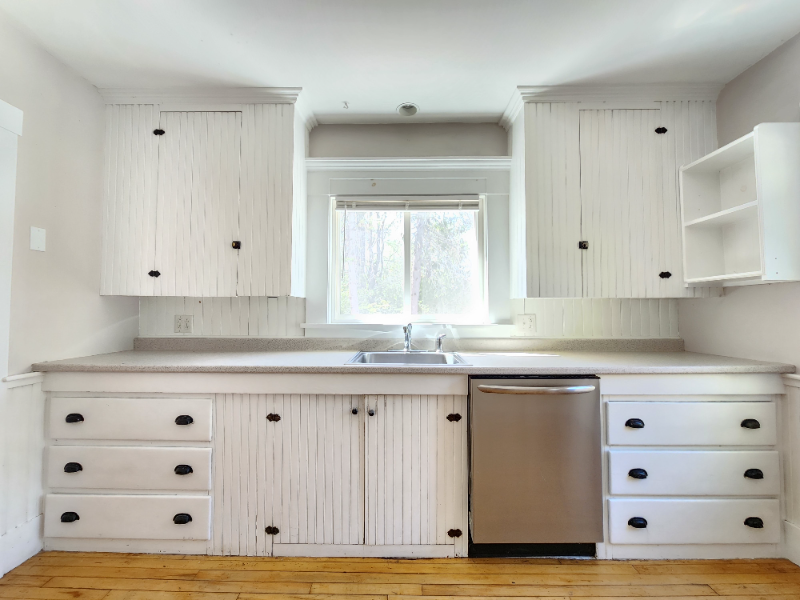 387 College Ave - Photo 2 of 20