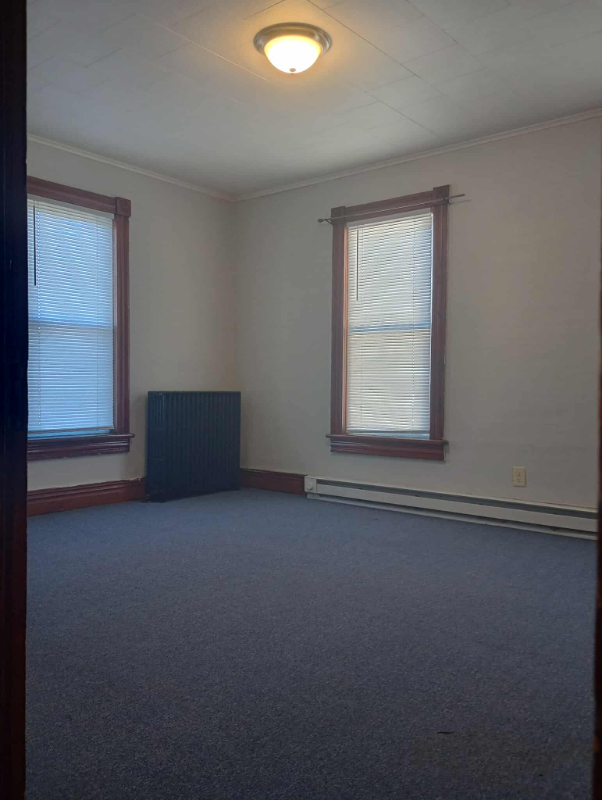 E Main St - Photo 5 of 9