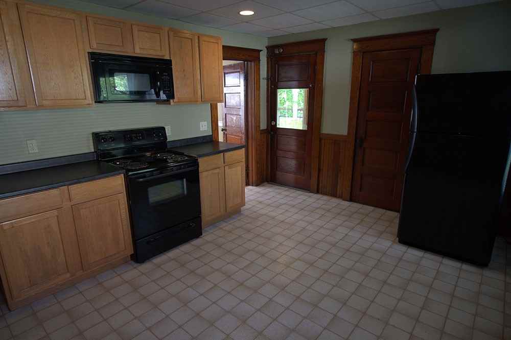 377 Marlboro St #1 - Photo 4 of 15