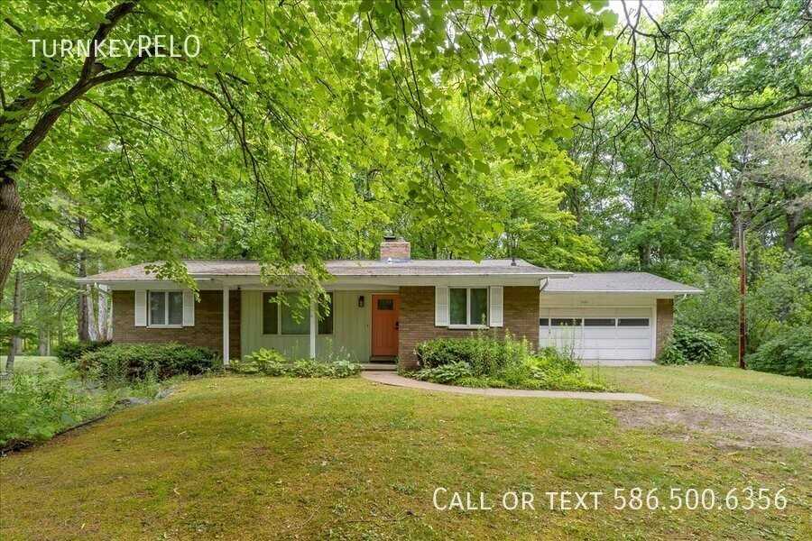 3465 Hazelton Ave - Photo 3 of 42