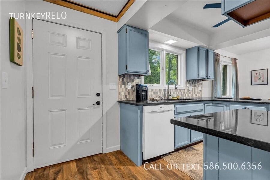 3465 Hazelton Ave - Photo 5 of 42