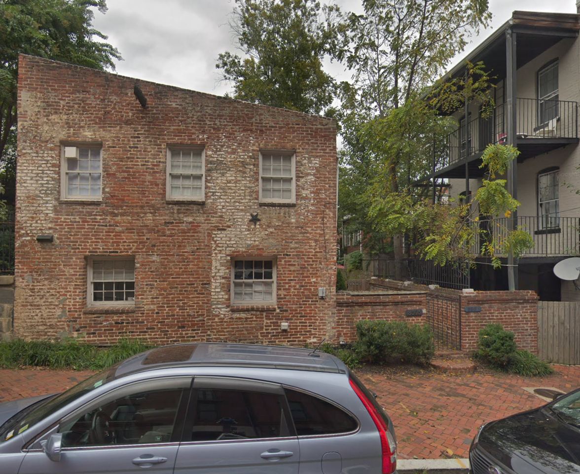 3505 N St Nw - Photo 3 of 8