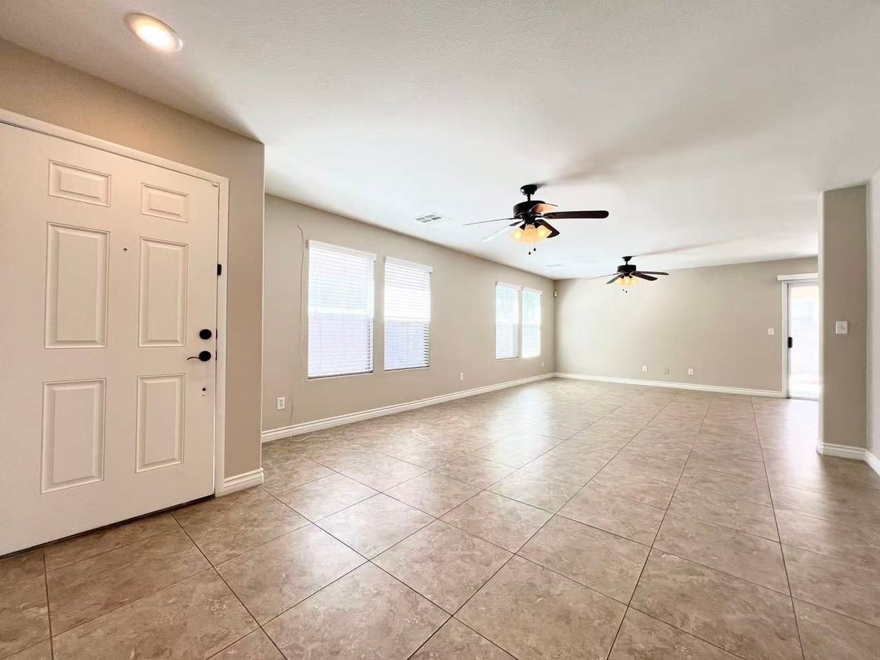 9545 Colorado Blue St - Photo 2 of 22