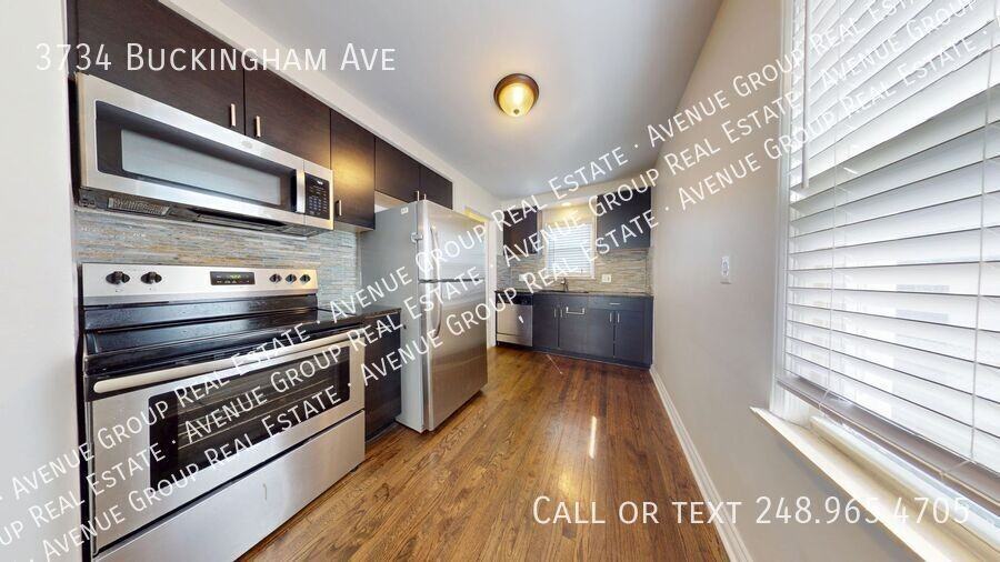 3734 Buckingham Avenue - Photo 4 of 22