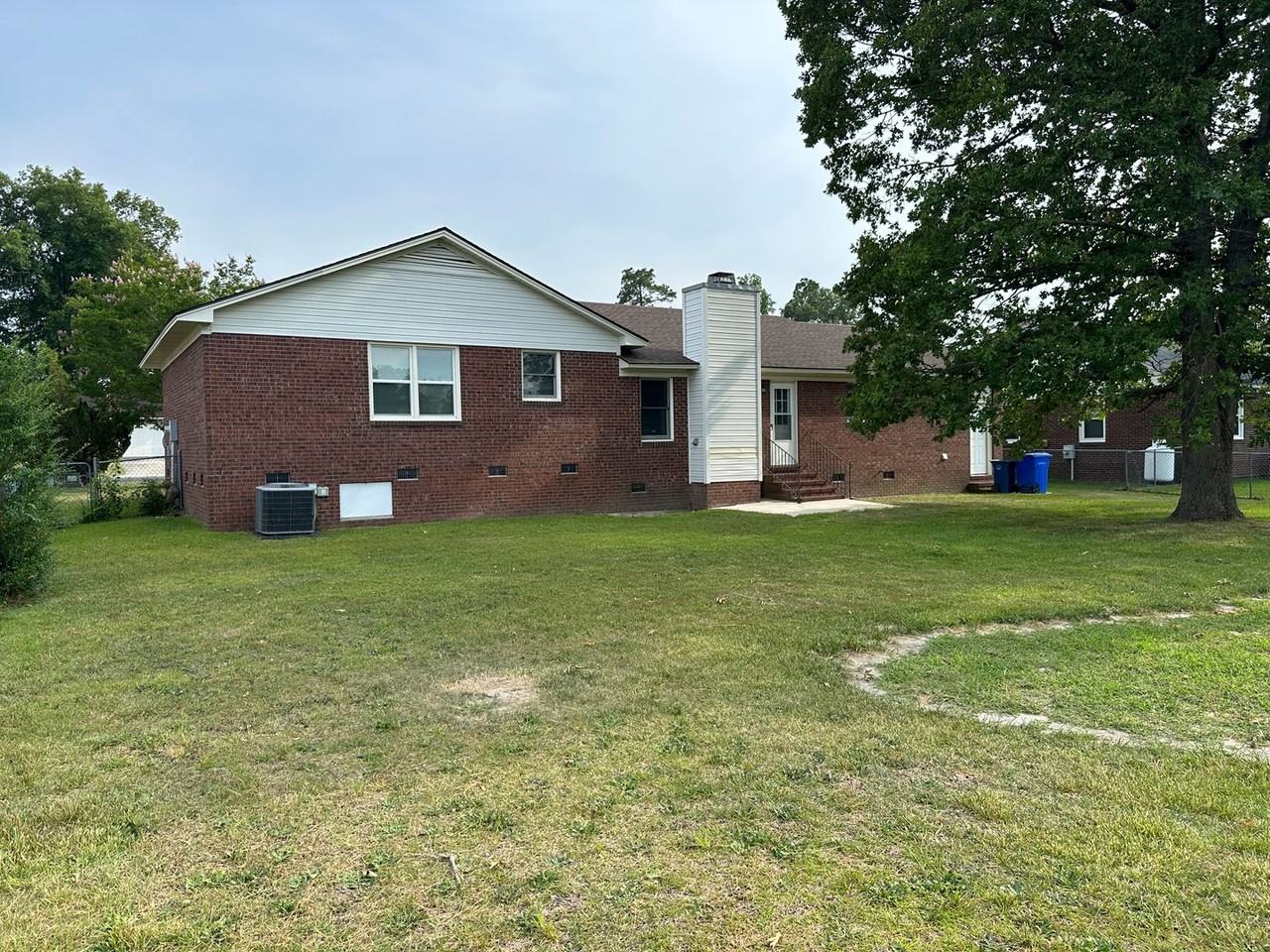 8516 Amish Dr - Photo 3 of 37