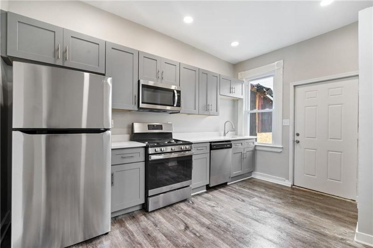 223 13th Street - Photo 2 of 22