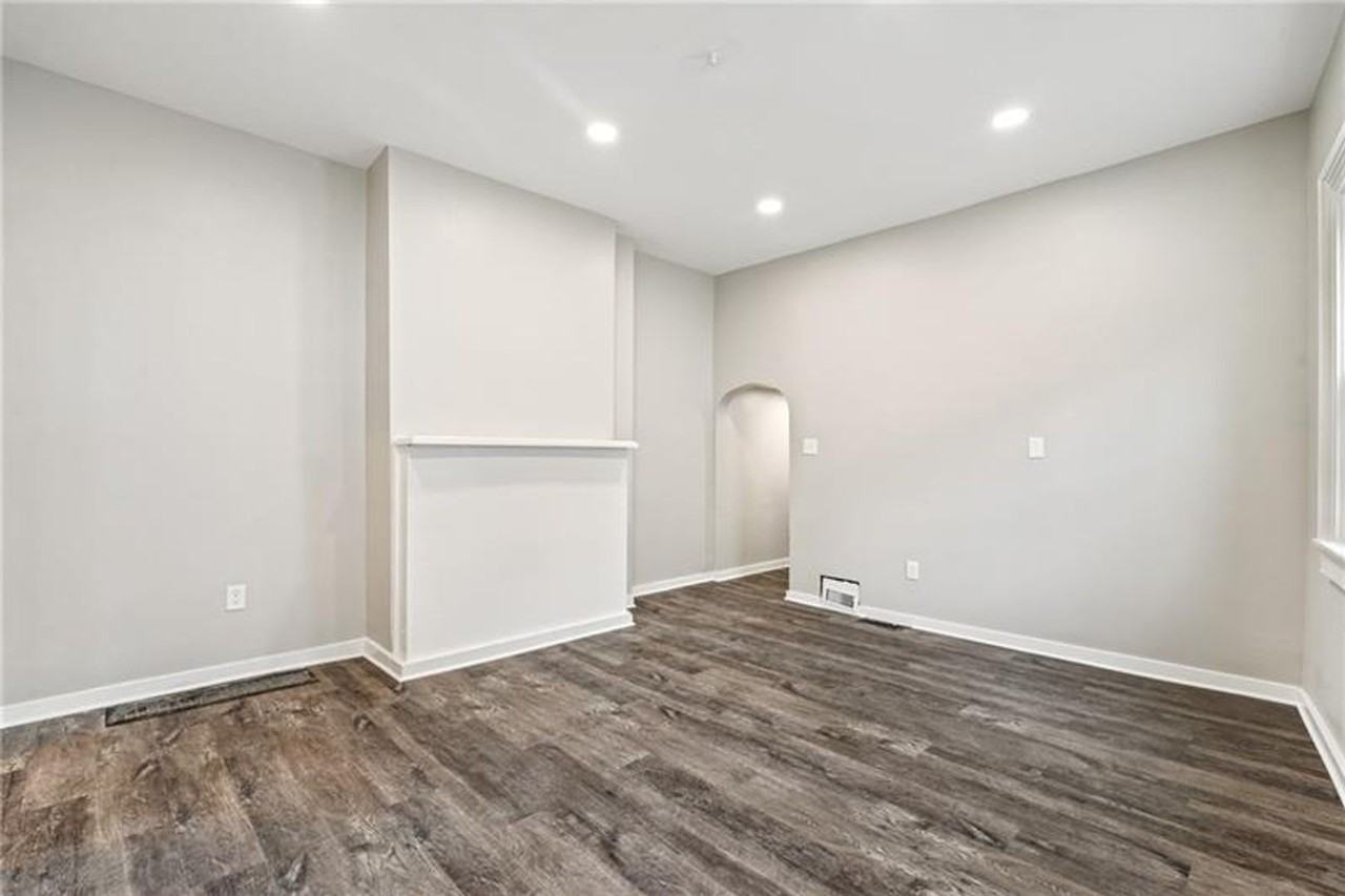 223 13th Street - Photo 4 of 22