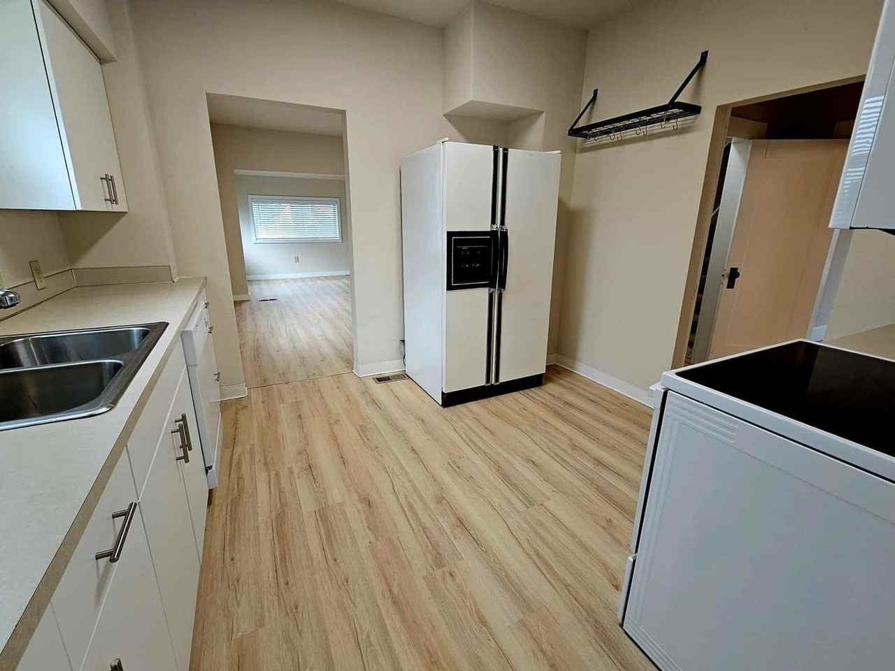 6211 Parker Rd E #15 - Photo 3 of 23