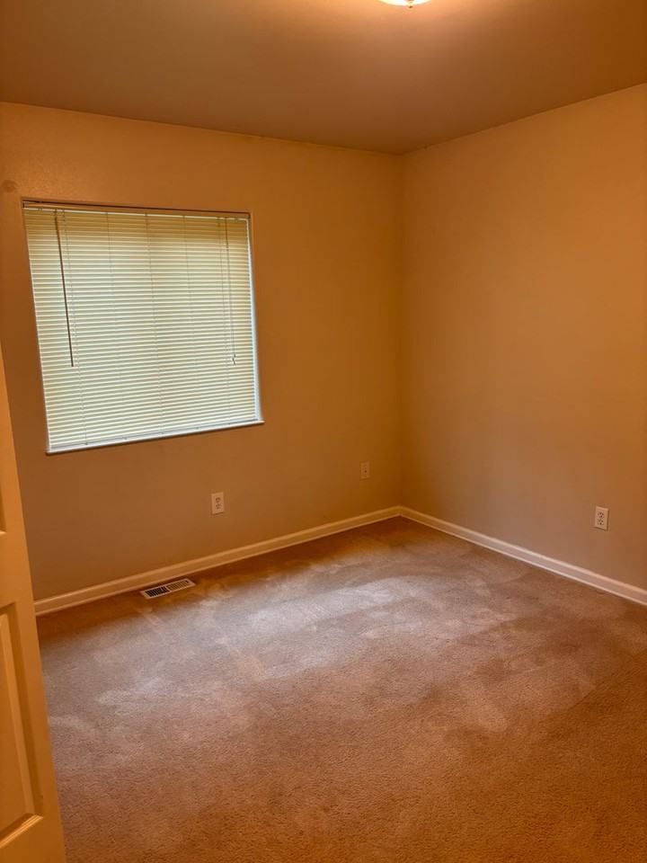 6873 Brittany Rock Way - Photo 7 of 11