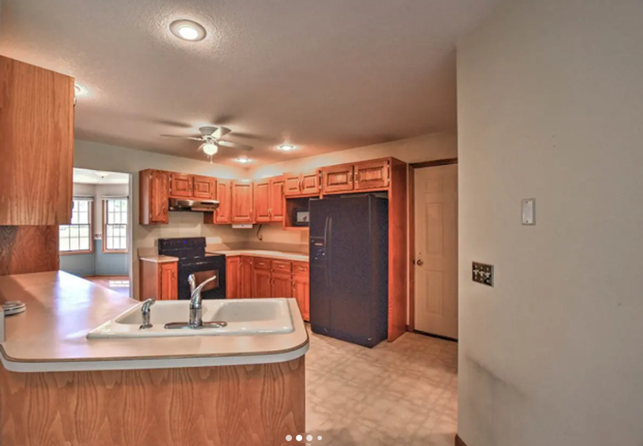 745 Christopher Dr - Photo 6 of 14