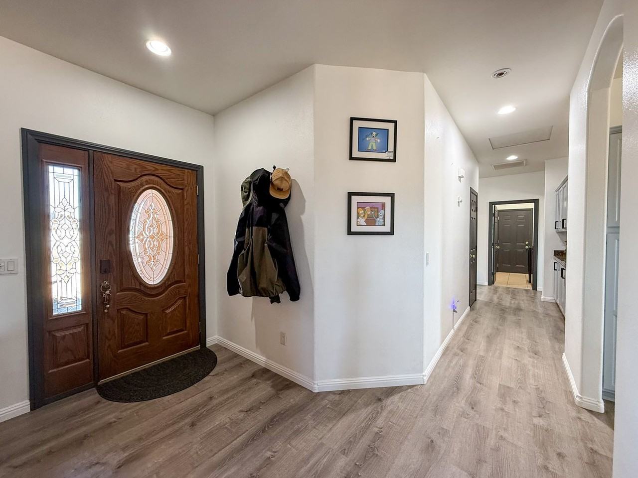 3893 Lexington Ave - Photo 2 of 24