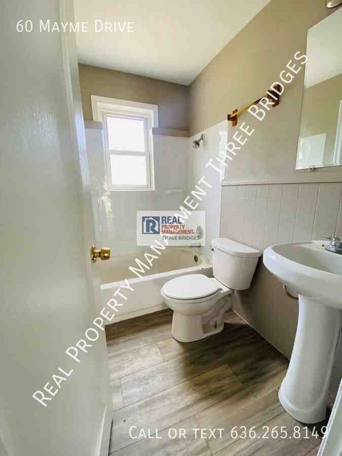 60 Mayme Dr - Photo 2 of 11