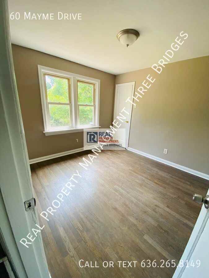 60 Mayme Dr - Photo 3 of 11