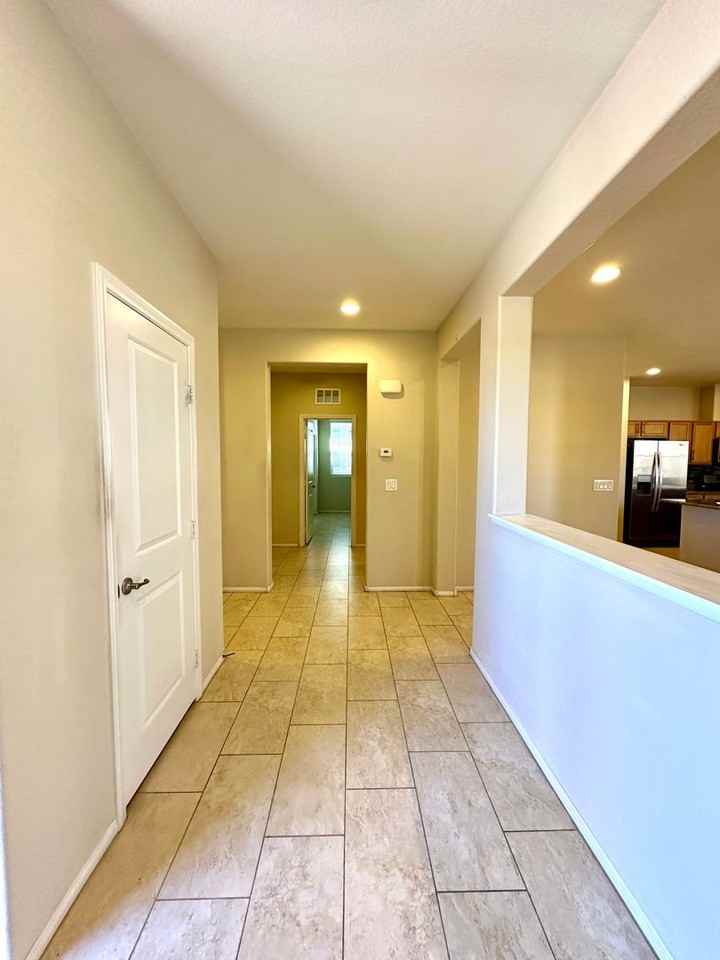 703 Shiva Street - Photo 3 of 33