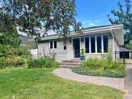 featured image of 4529 Vandervork Ave