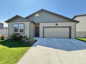 5703 W Yorktown Ln - Photo 1 of 1