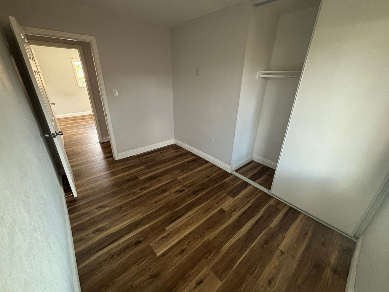 414 Iowa Ave - Photo 3 of 14