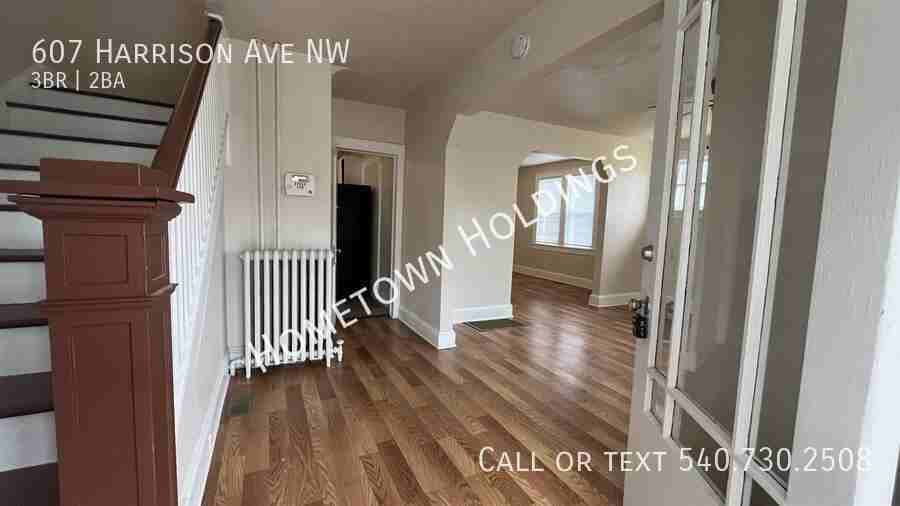 607 Harrison Ave Nw - Photo 2 of 21