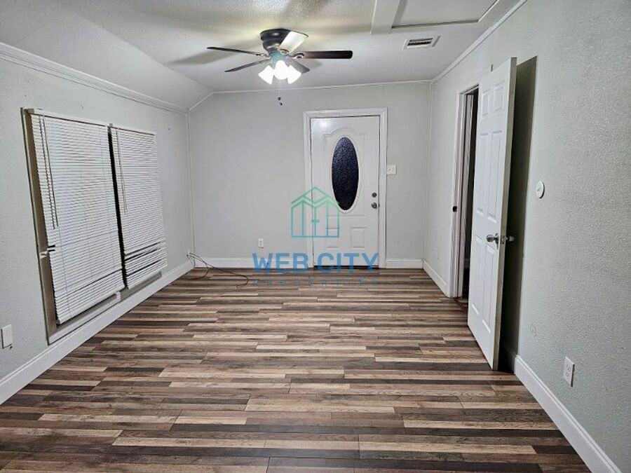 1202 E 11th Ave - Photo 2 of 17