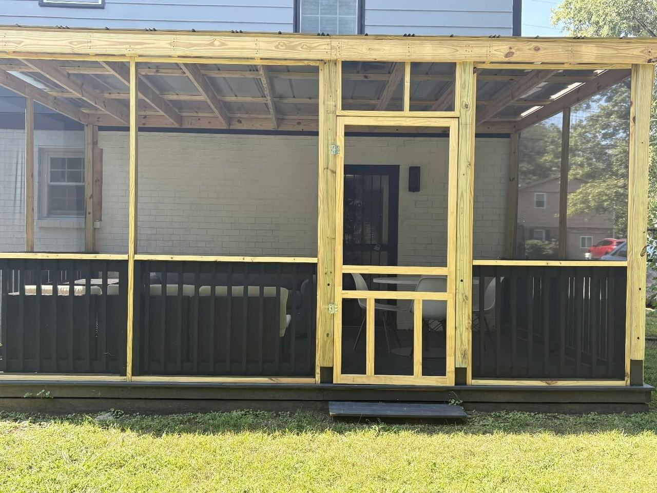 4880 Barclay Square Drive - Photo 4 of 24