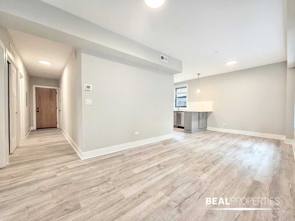 1137 Oak Avenue, Unit 2 - Photo 4 of 14