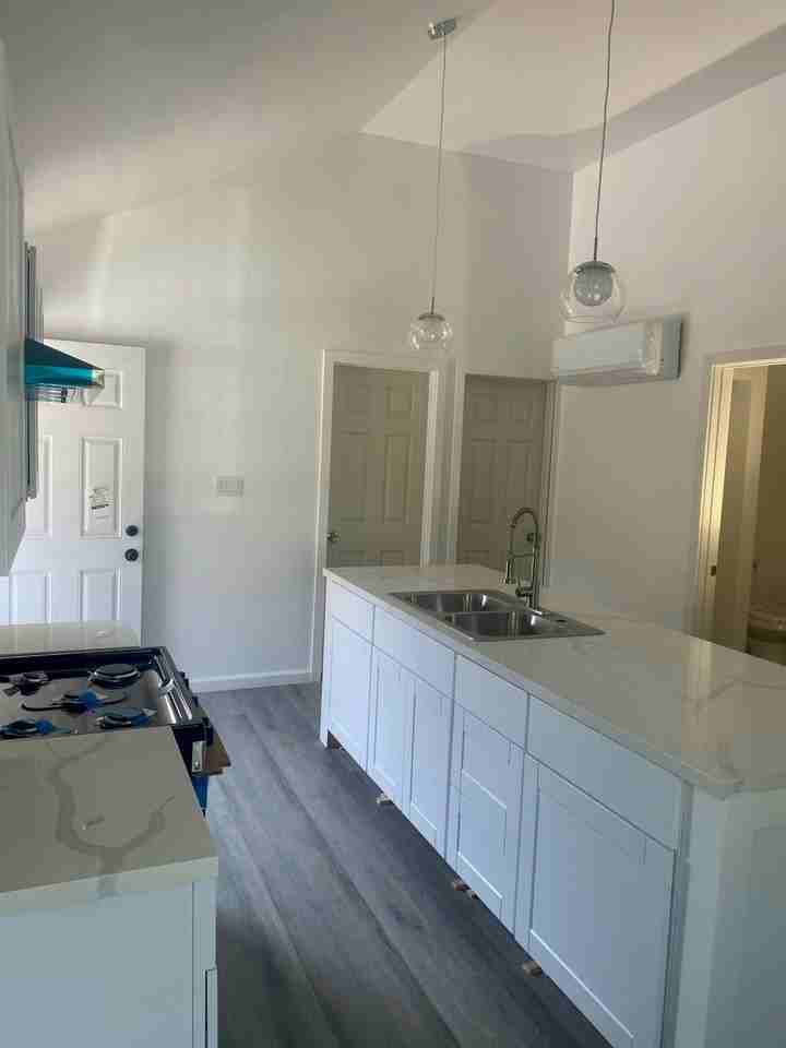 4619 South Raymond Avenue - Photo 7 of 10