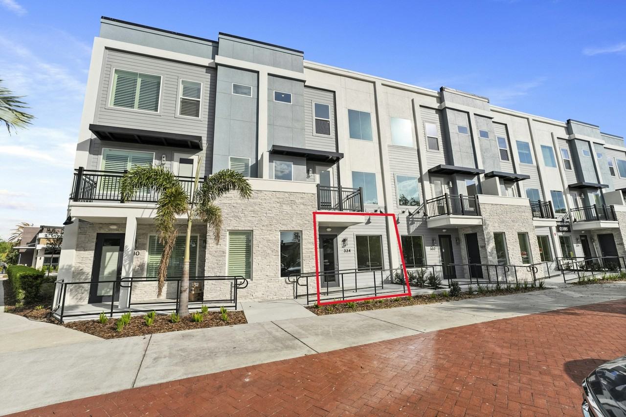 334 Center Lake Lane, Unit 334 - Photo 3 of 27