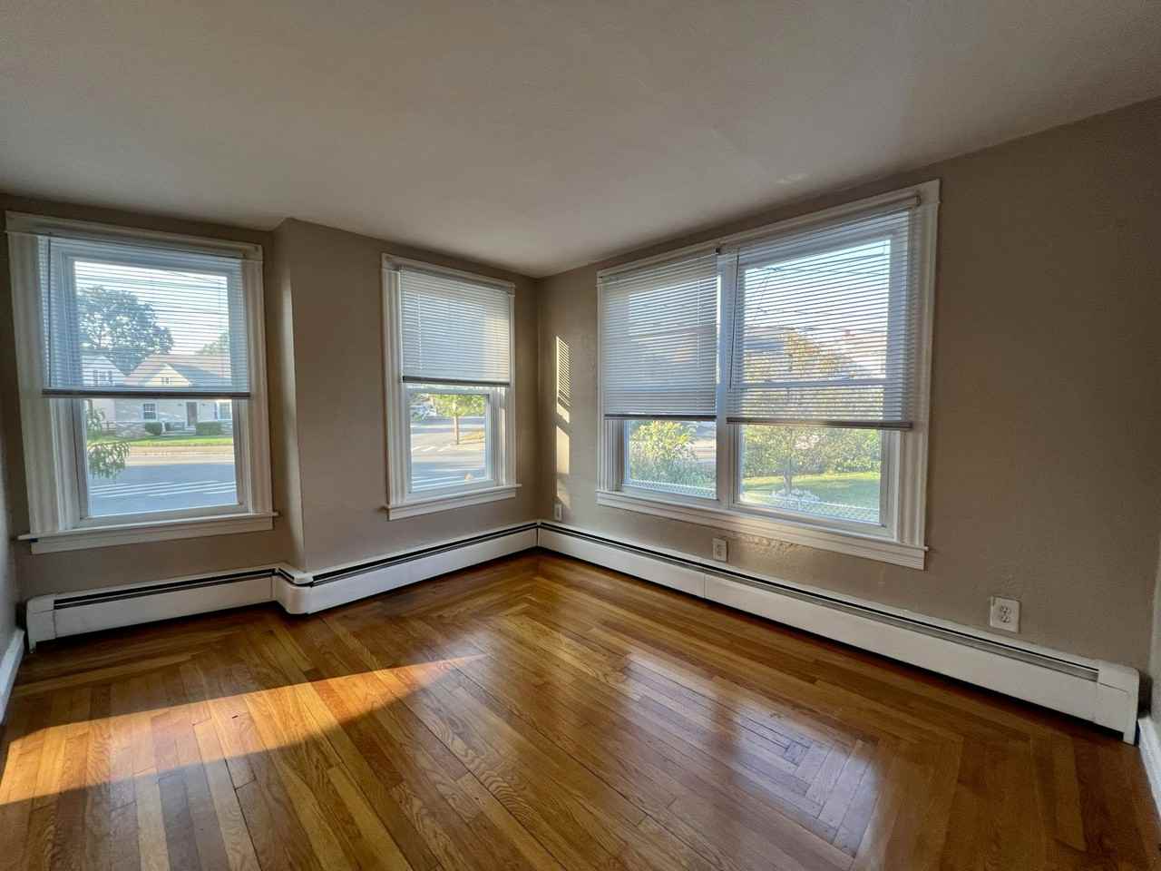 285 Baxter Street, Unit front - Photo 2 of 15