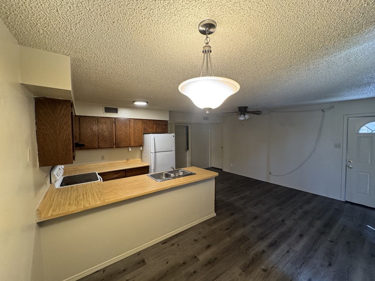 207 East 23rd Street - Photo 2 of 8