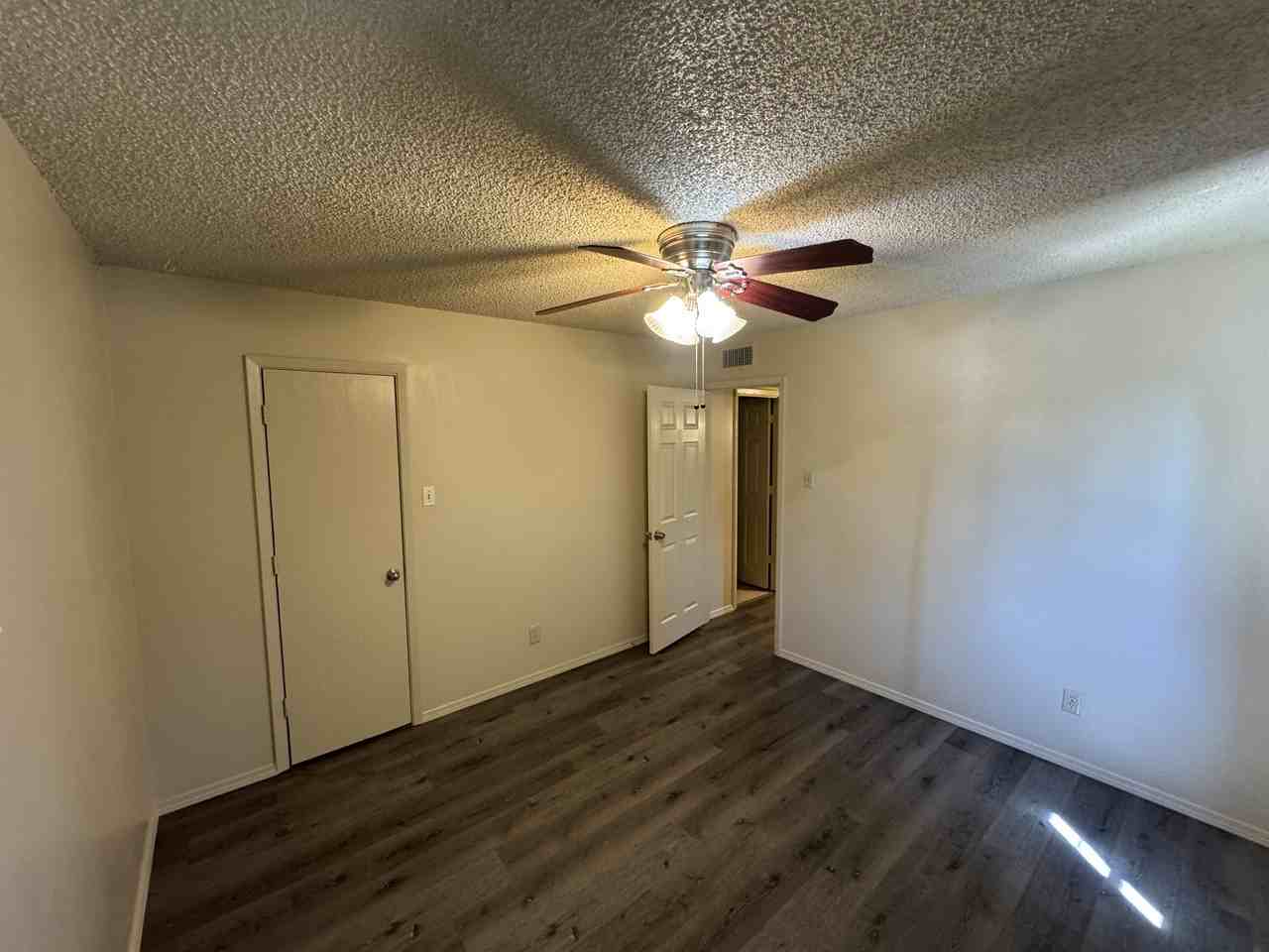 207 East 23rd Street - Photo 3 of 8