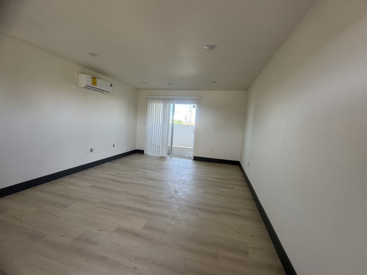 4834 Powerline Road - Photo 7 of 20