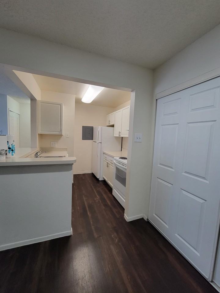 06-201 - Photo 3 of 6