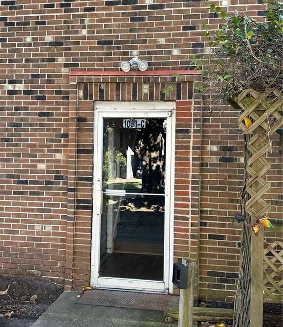 48th St W, 1063 - Photo 2 of 2