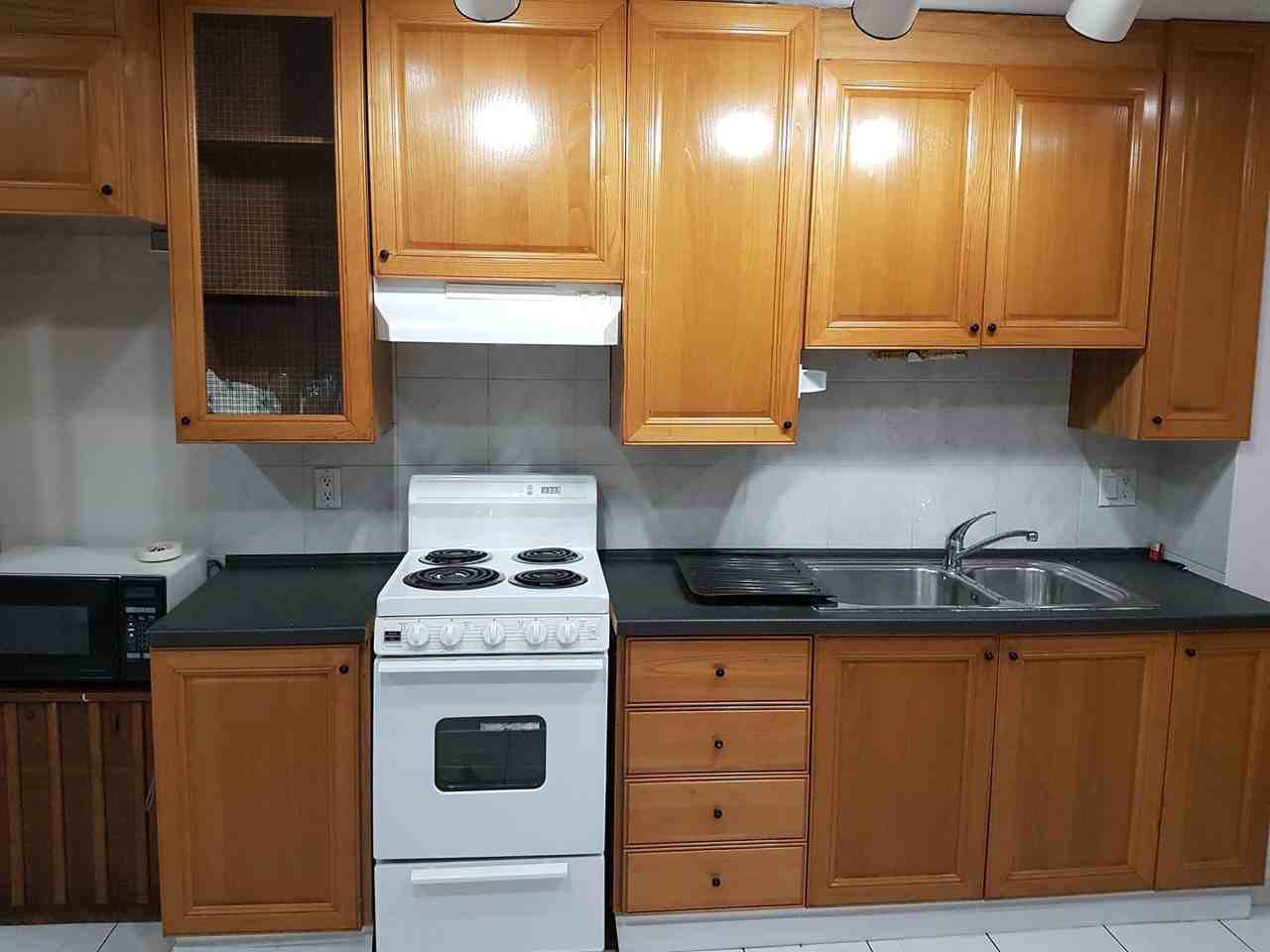 8167 Martin Grove Rd - Photo 4 of 10