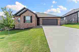 5903 Sw Macasin Ave - Photo 1 of 1