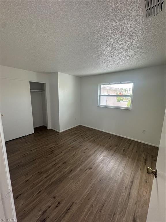 25 Se 23rd Pl #3 - Photo 4 of 7