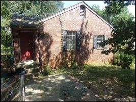 featured image of 2609 S Tyler St