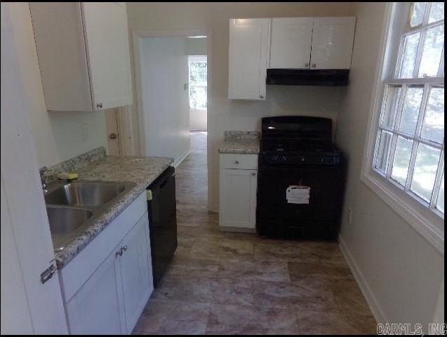 2609 S Tyler St - Photo 5 of 17