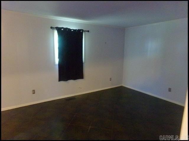 9910 Brooks Ln - Photo 4 of 16