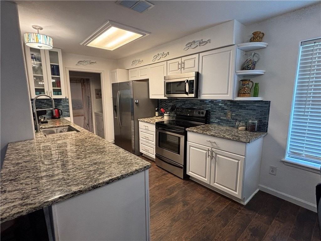 13829 Whitecap Blvd - Photo 3 of 14