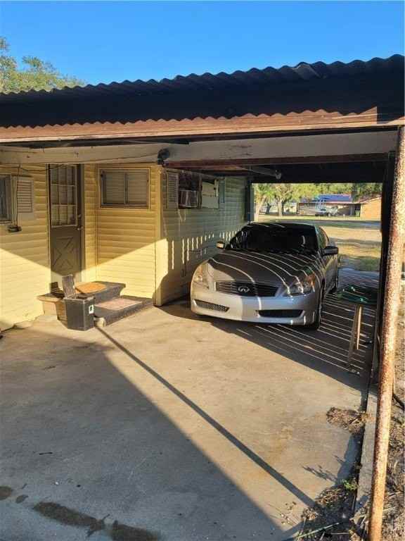 125 Harbor Circle - Photo 3 of 12