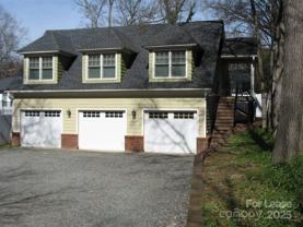 3041 Park Road unit: Carriage House - Photo 1 of 1